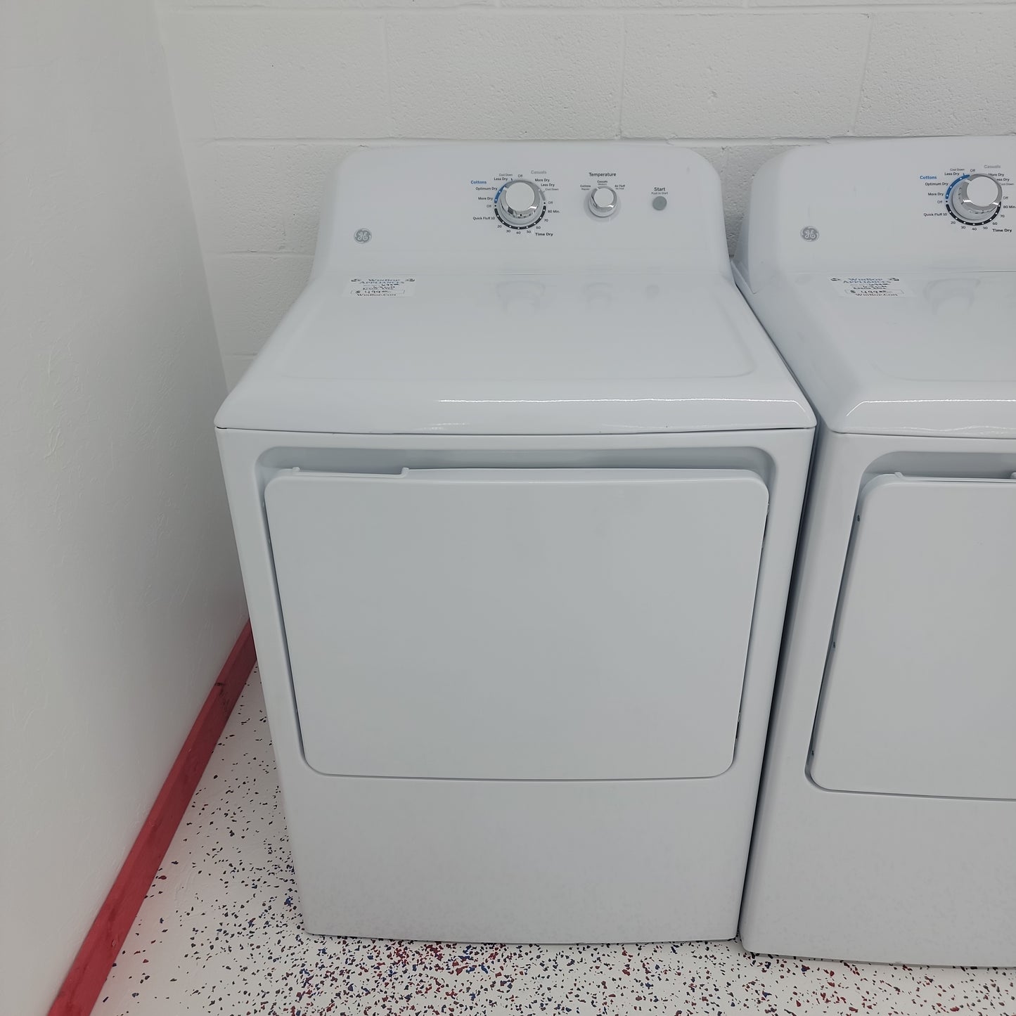 New GE 7.2 Cubic ft Electric Dryer